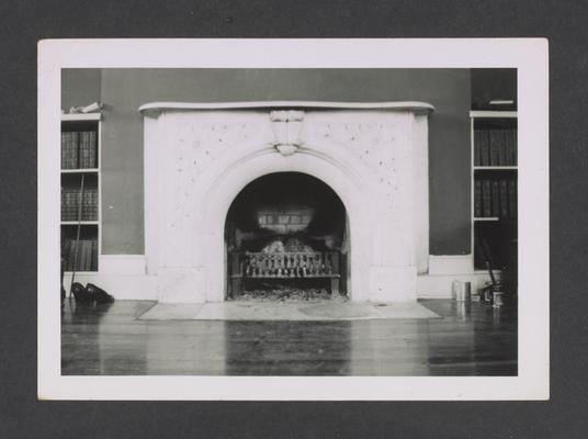 Drawing room mantel at Ingleside, built in 1852, demolished 1964, Lexington, Kentucky in Fayette County