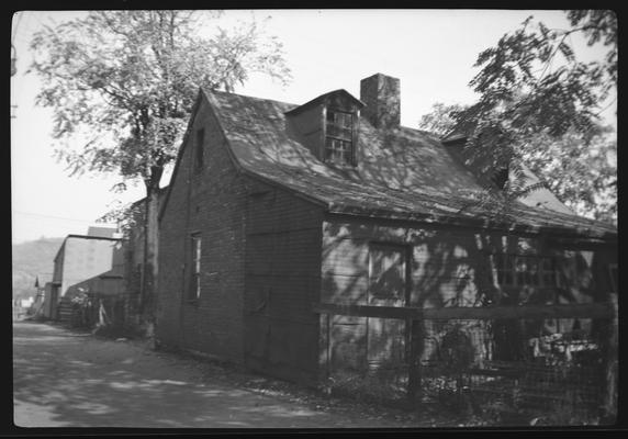 House in Grave Alley, Maysville, Kentucky in Mason County