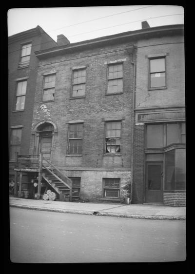 West Walnut Street near 1st Street, Louisville, Kentucky in Jefferson County