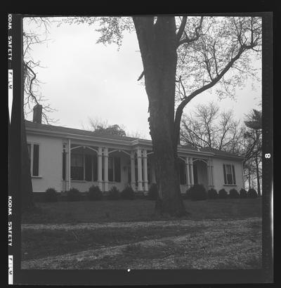 House outside of Paris, Kentucky in Bourbon County