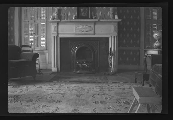 Parlor mantel at the Muldrow House, Woodford County, Kentucky