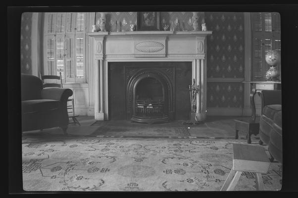 Parlor mantel at the Muldrow House, Woodford County, Kentucky