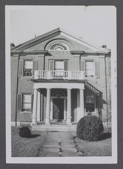 Detail of facade at Calumet, Samuel Wallace House, Old Frankfort Pike, Midway, Kentucky in Woodford County