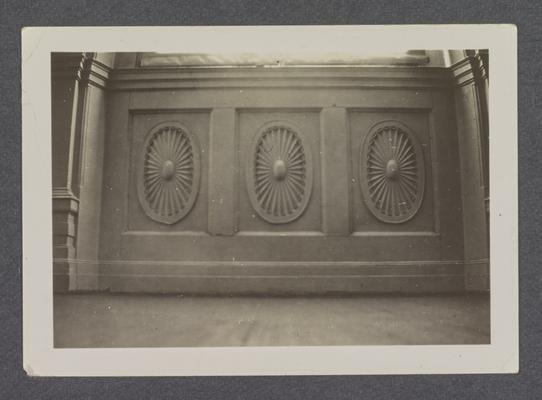 Detail of window in dining room at Calumet, Samuel Wallace House, Old Frankfort Pike, Midway, Kentucky in Woodford County