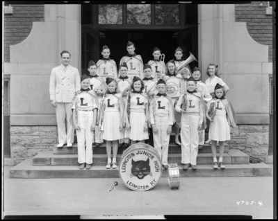 Band, Lexington Junior High; exterior, group portrait