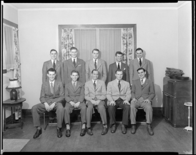 Phi Delta Theta; interior; group portrait